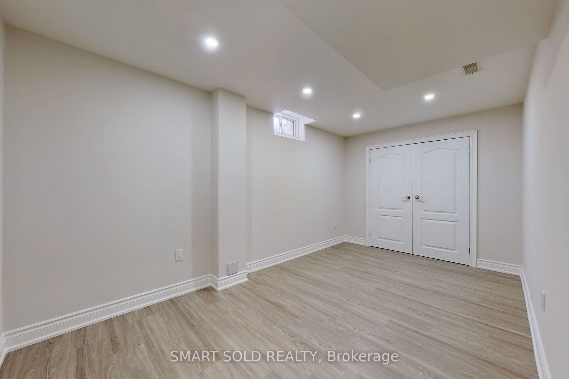 30 Kidd St