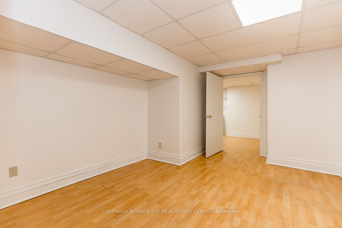 200 Kemano Rd