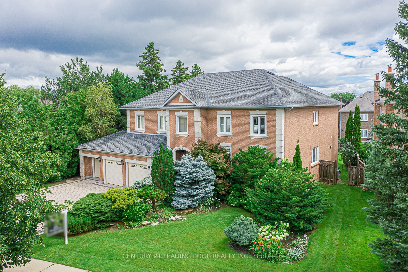 88 Ava Cres