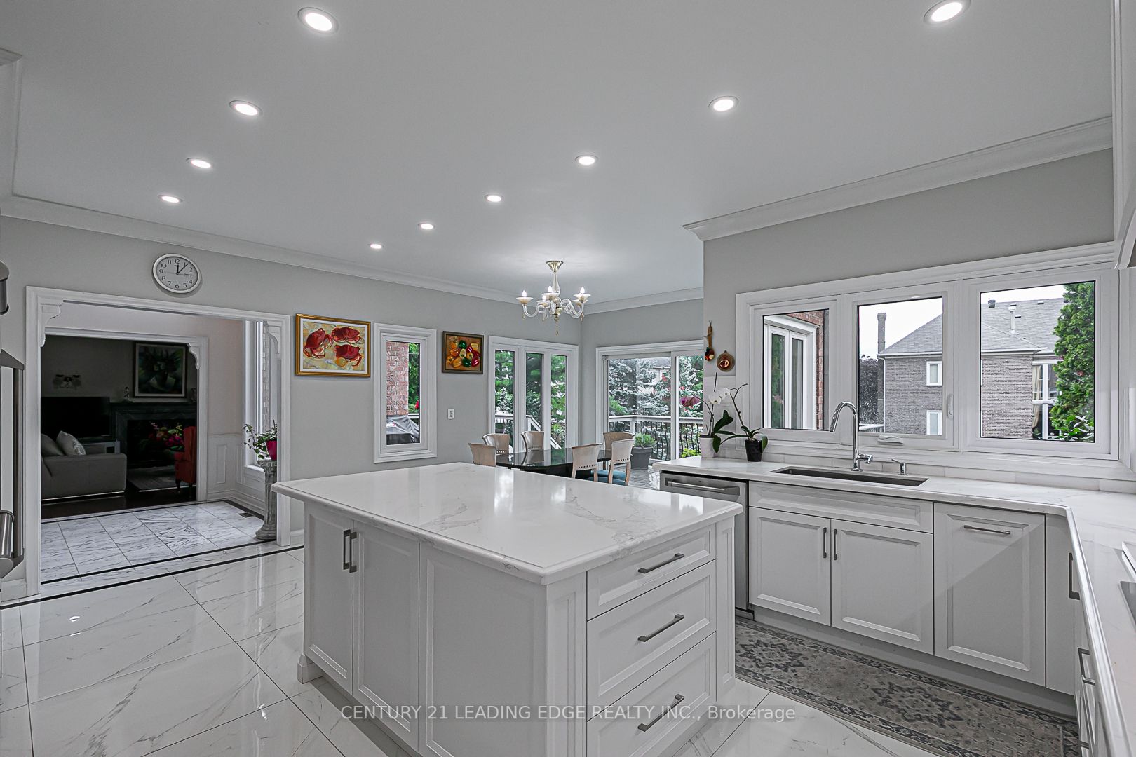 88 Ava Cres