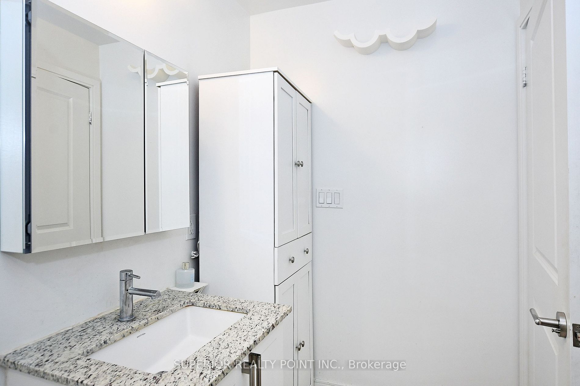 9600 Yonge St N, #1009B
