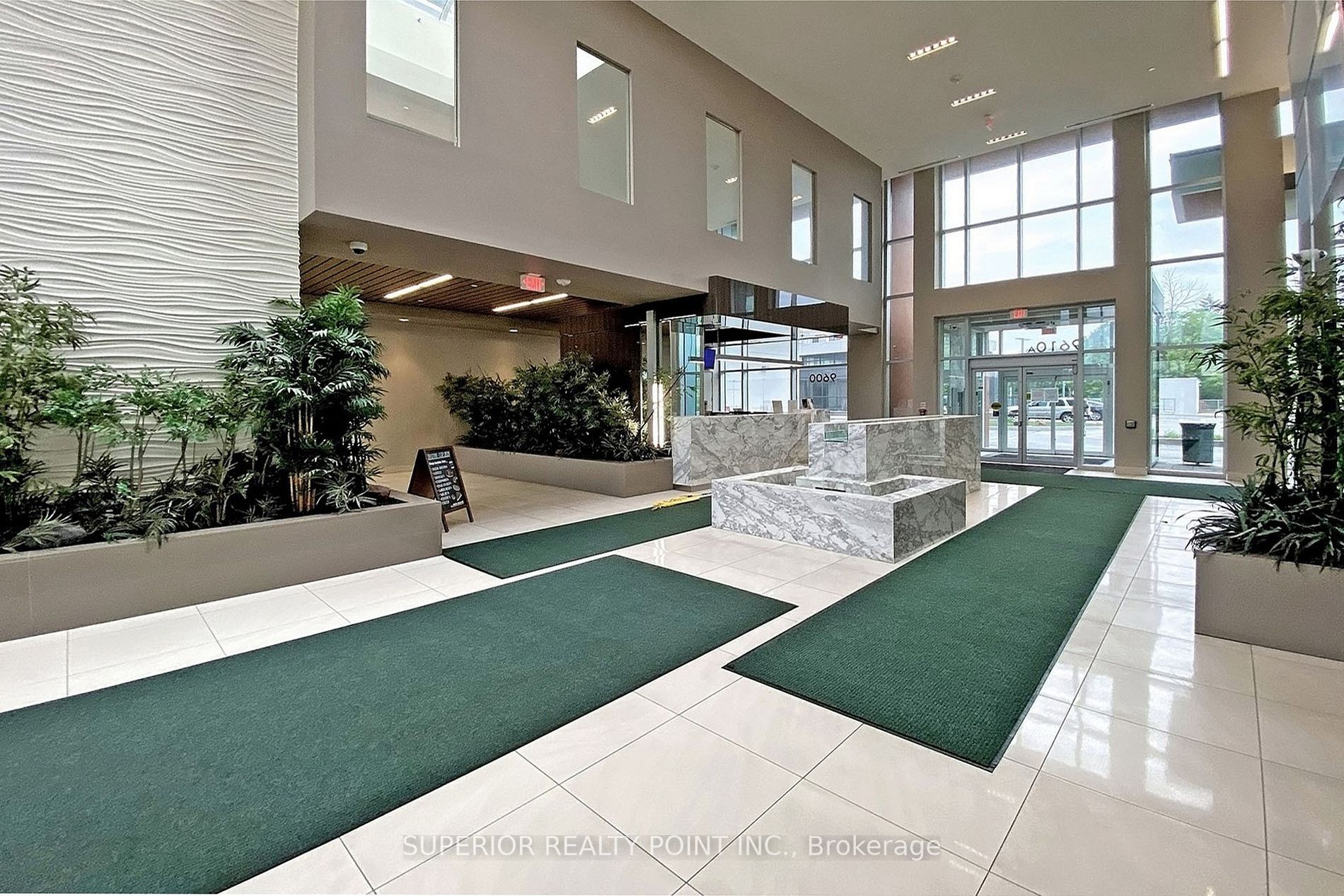 9600 Yonge St N, #1009B