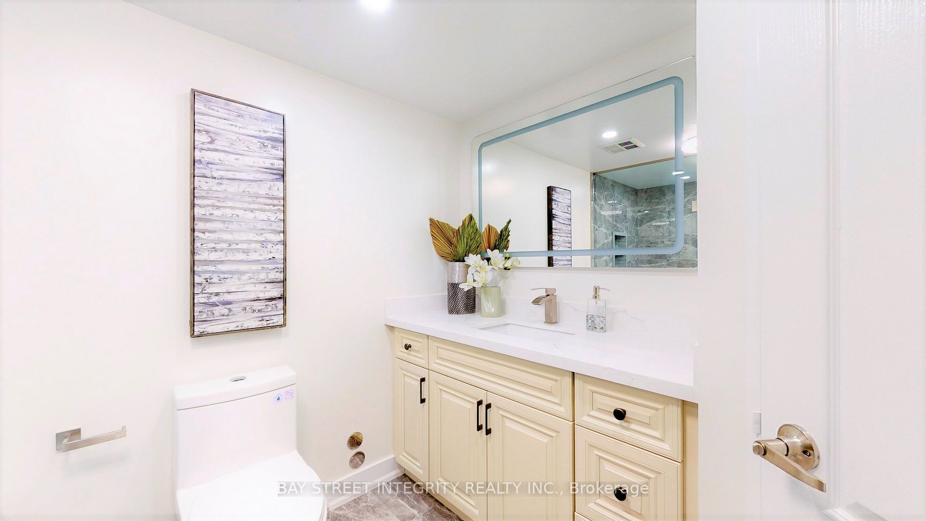 7 Townsgate Dr, #1401