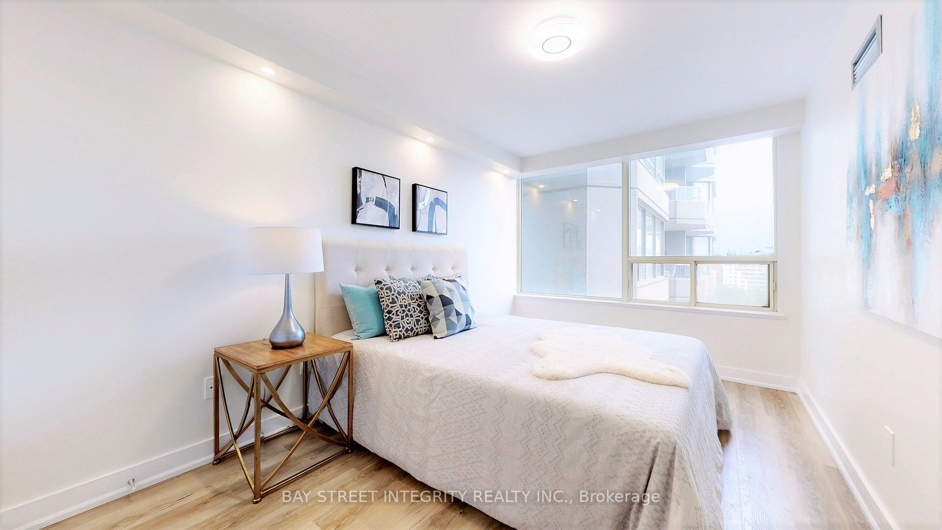 7 Townsgate Dr, #1401