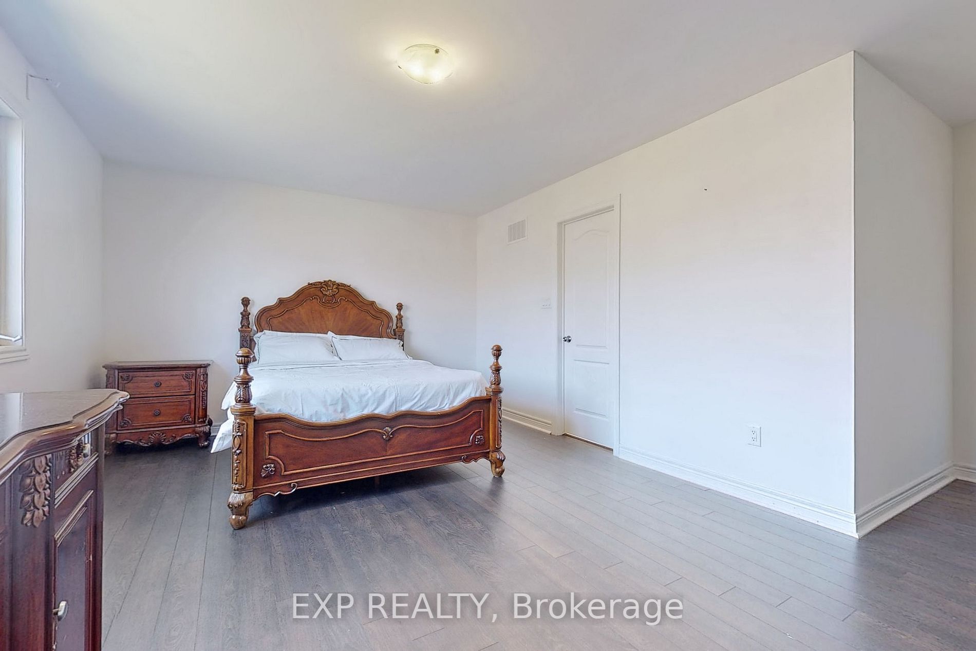 8 Citrine Drive