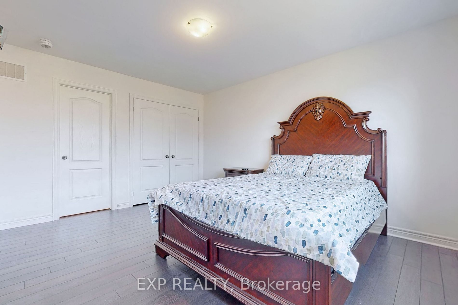 8 Citrine Drive