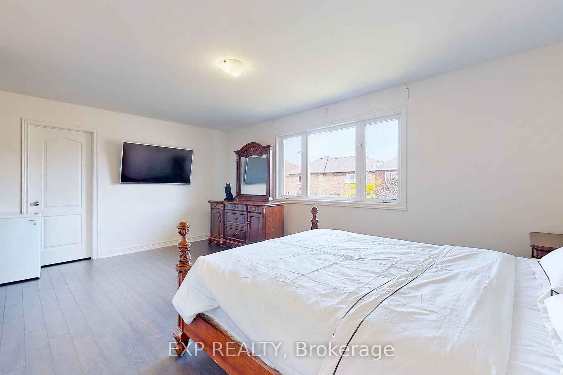 8 Citrine Drive