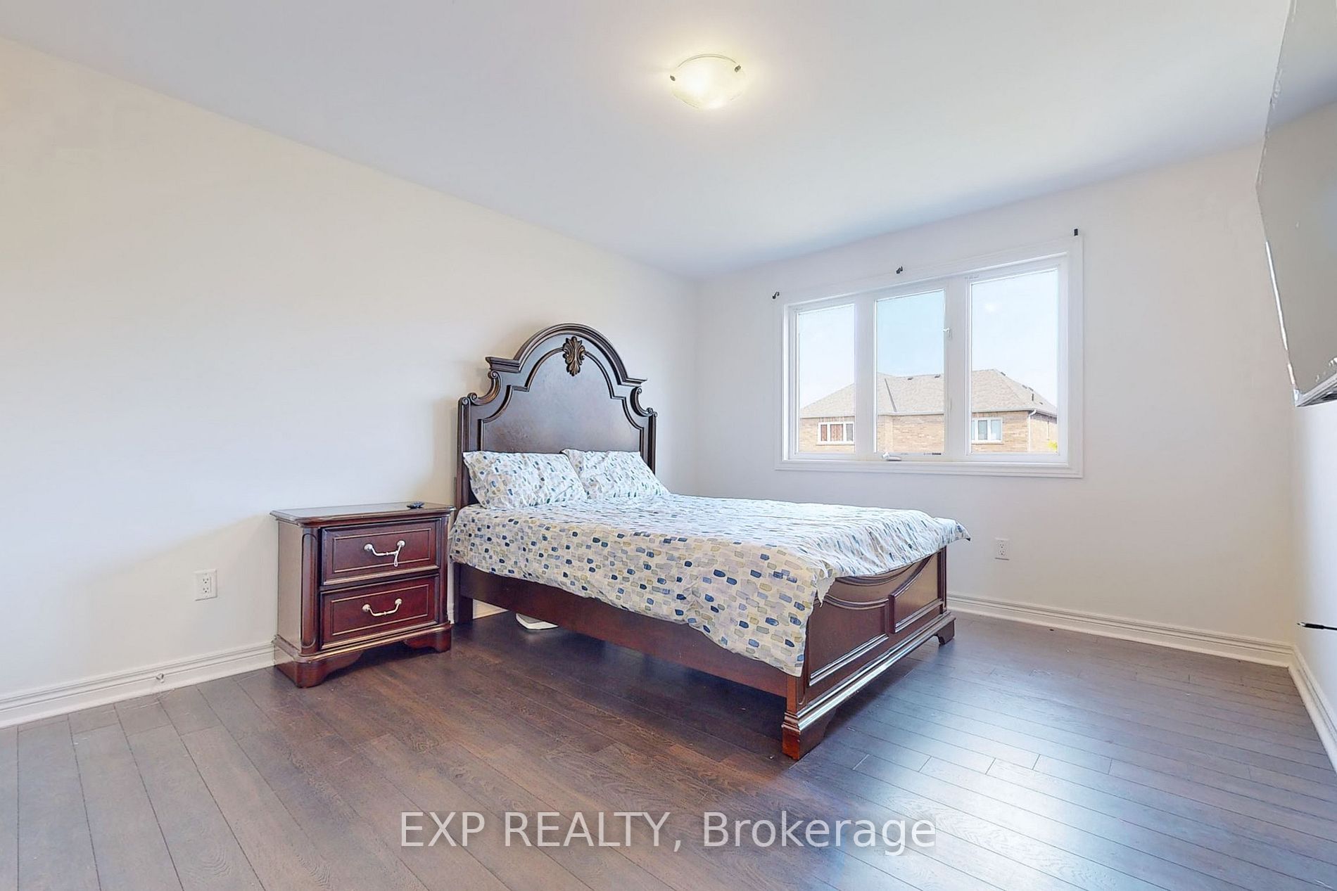 8 Citrine Drive