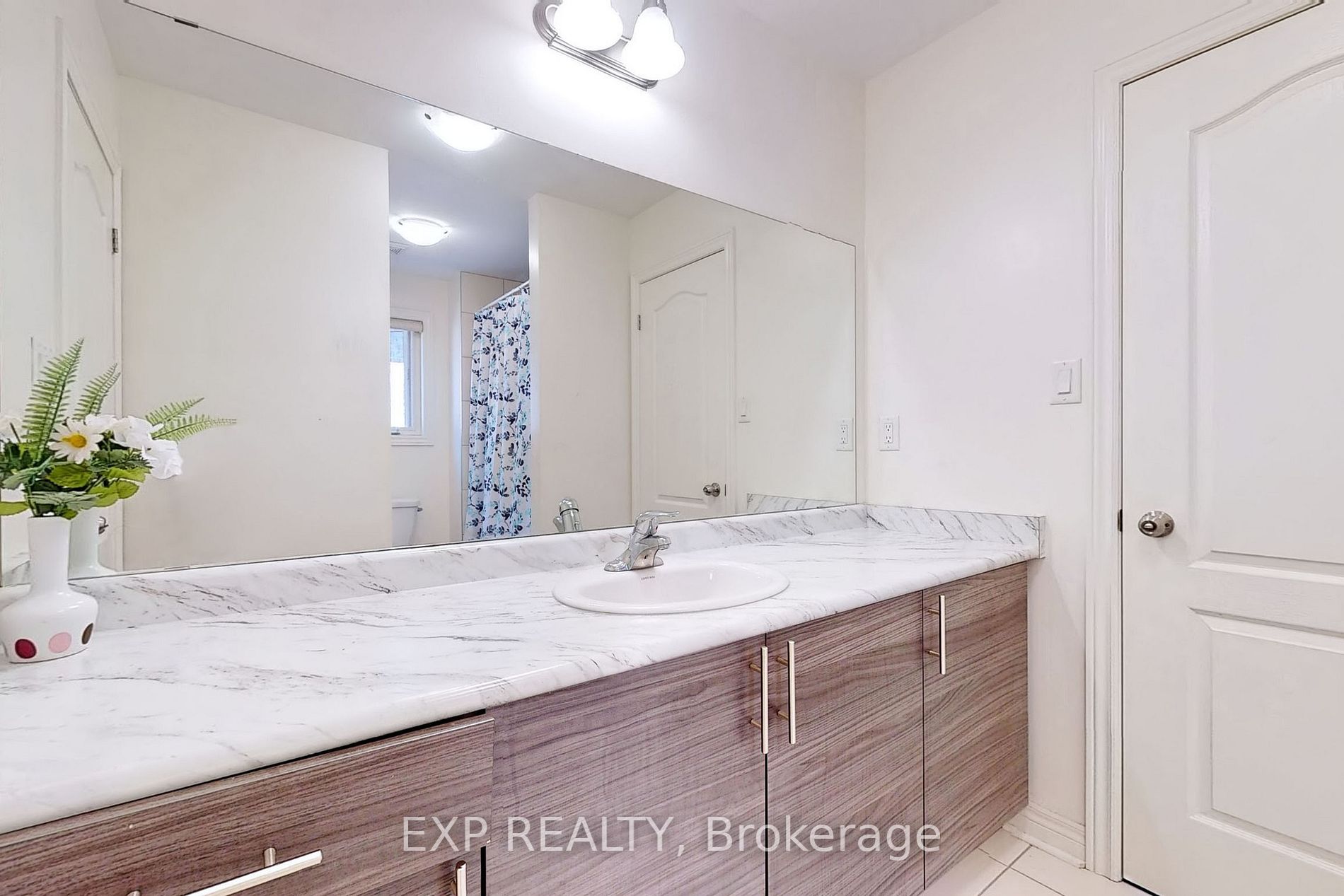 8 Citrine Drive