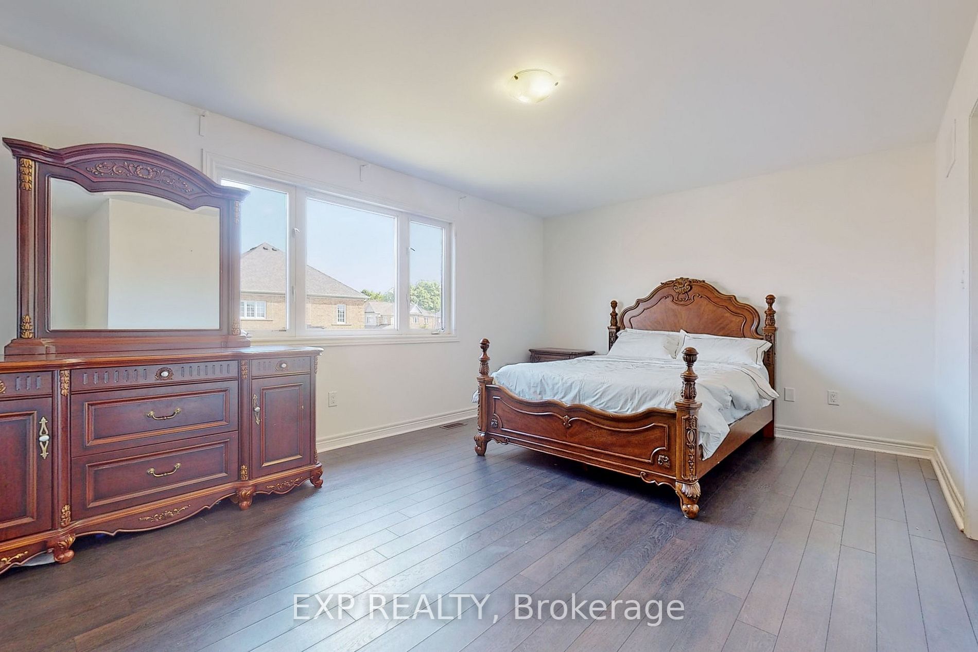 8 Citrine Drive