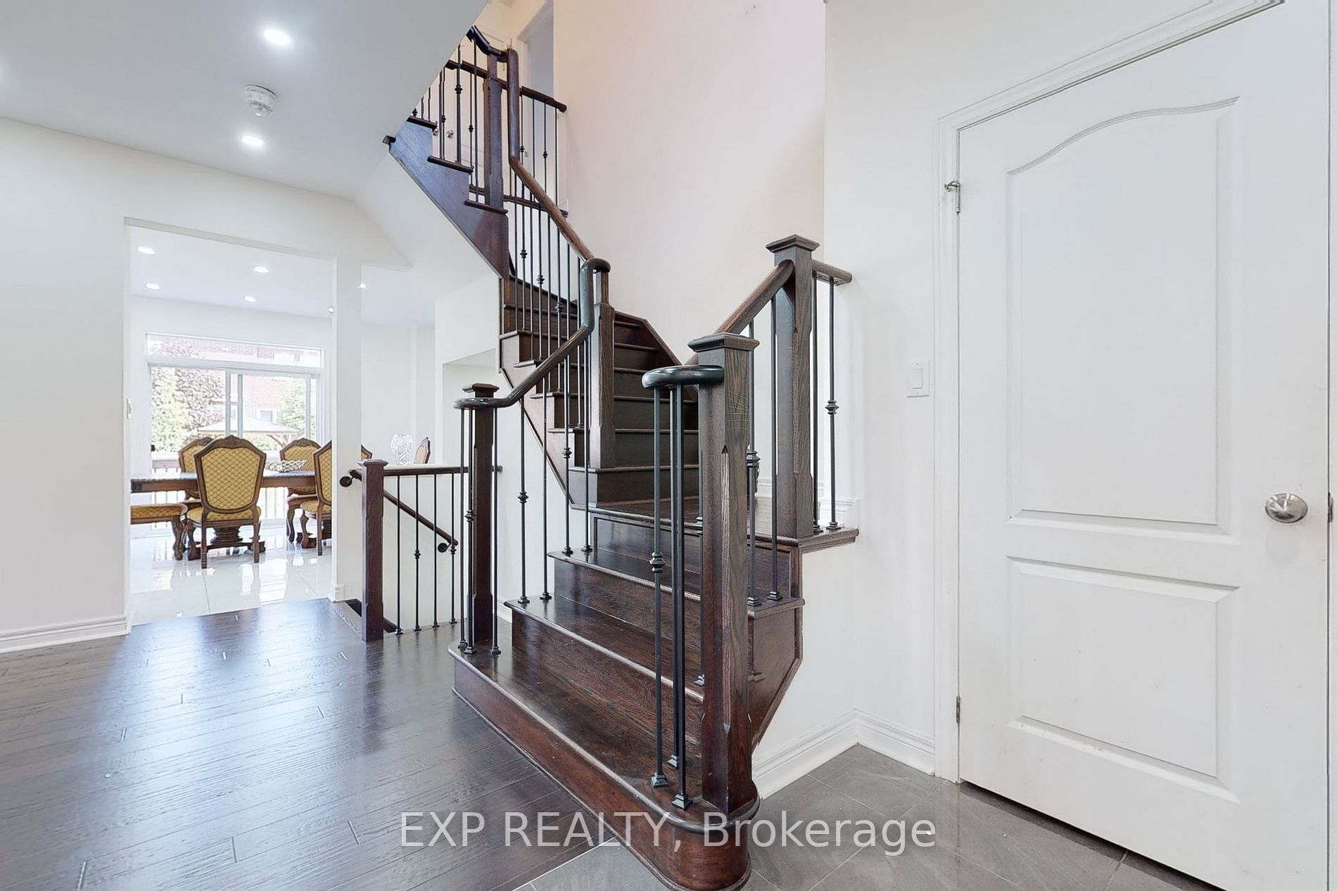 8 Citrine Drive