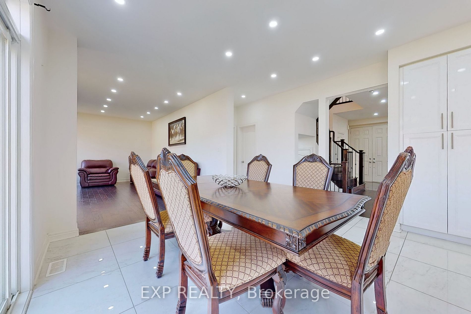 8 Citrine Drive
