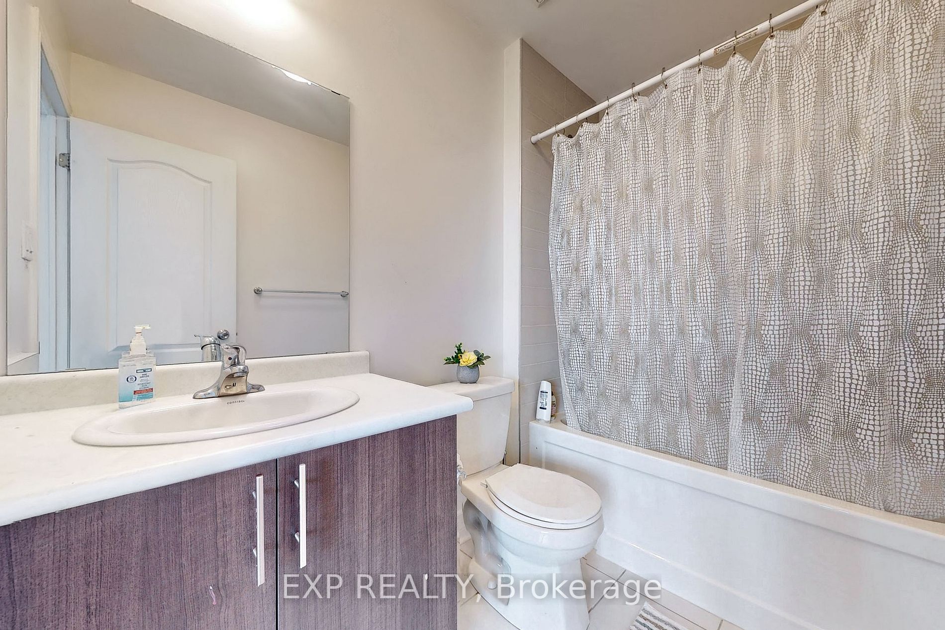 8 Citrine Drive