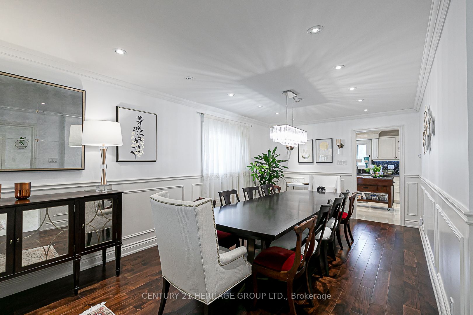 9 Hyde Park Drive