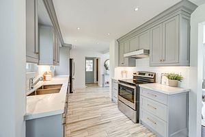 5 Osler Crt