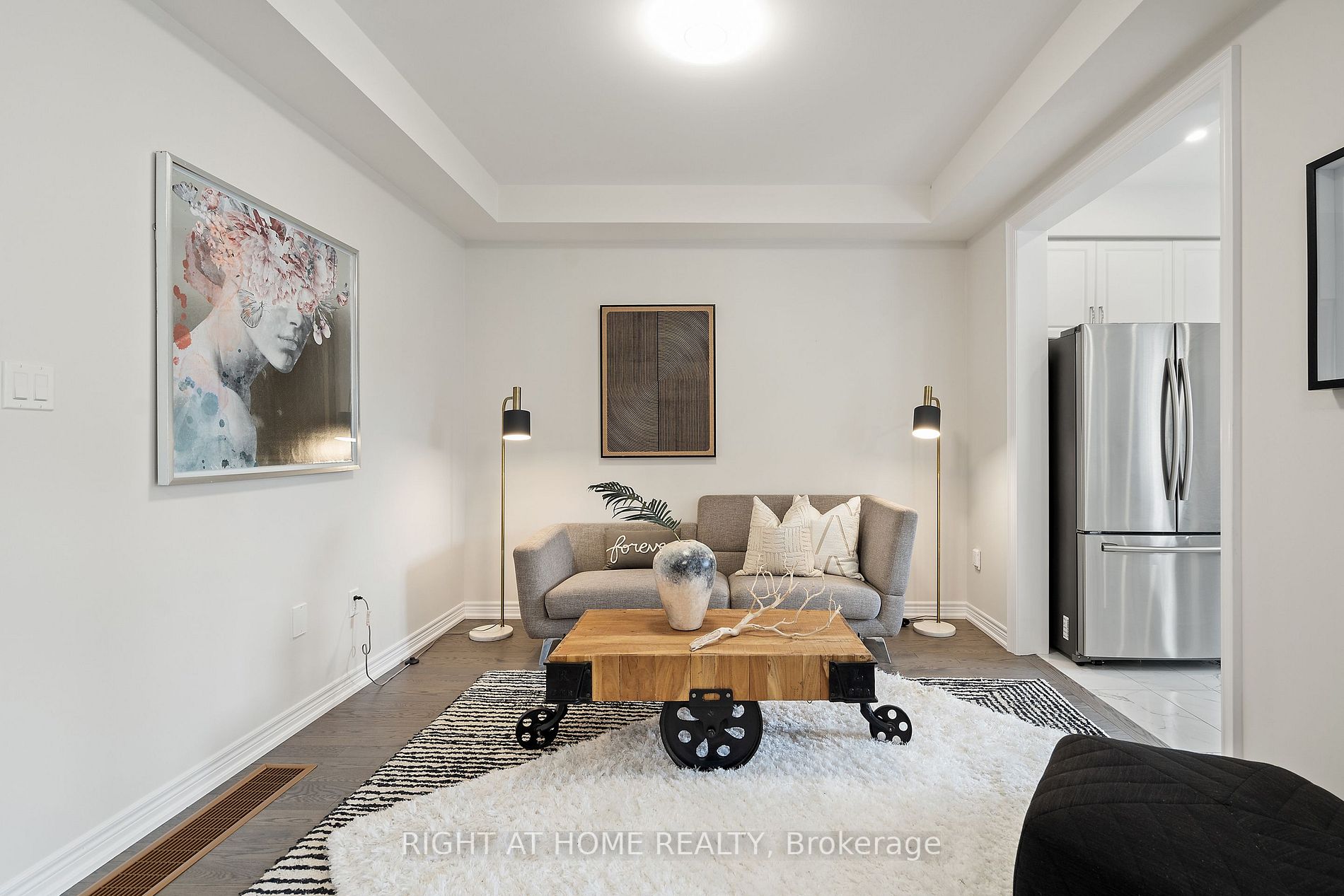 76 Badgerow Way
