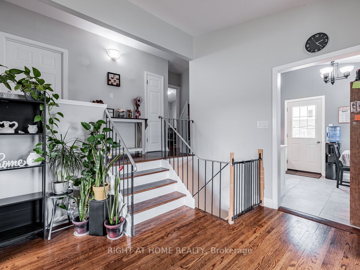 82 Murray Drive