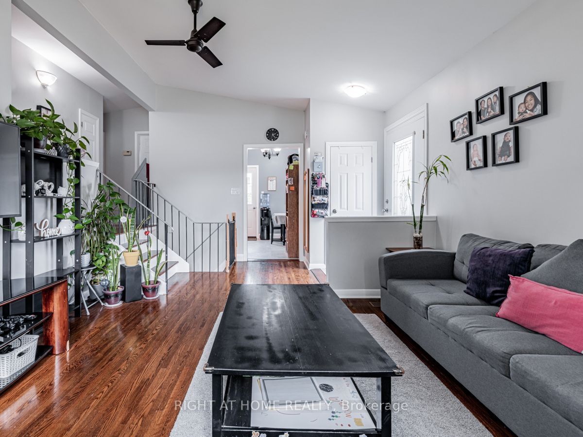 82 Murray Drive