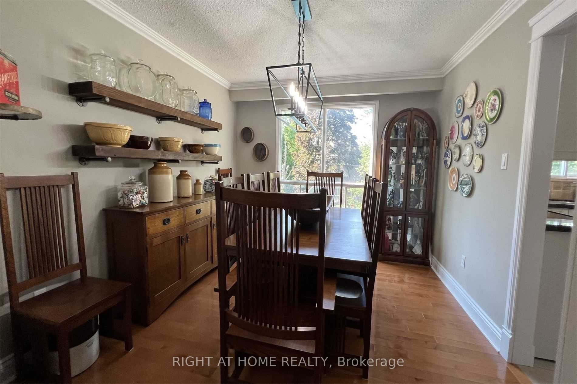2492 King Rd