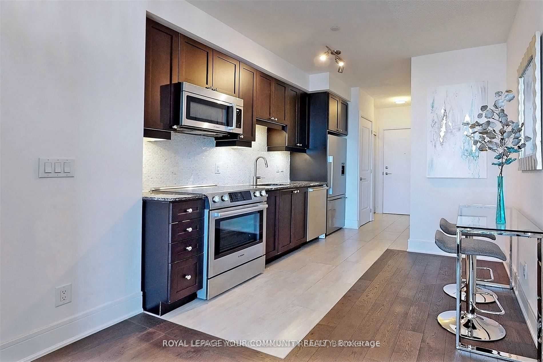 9201 Yonge St, #Ph2401