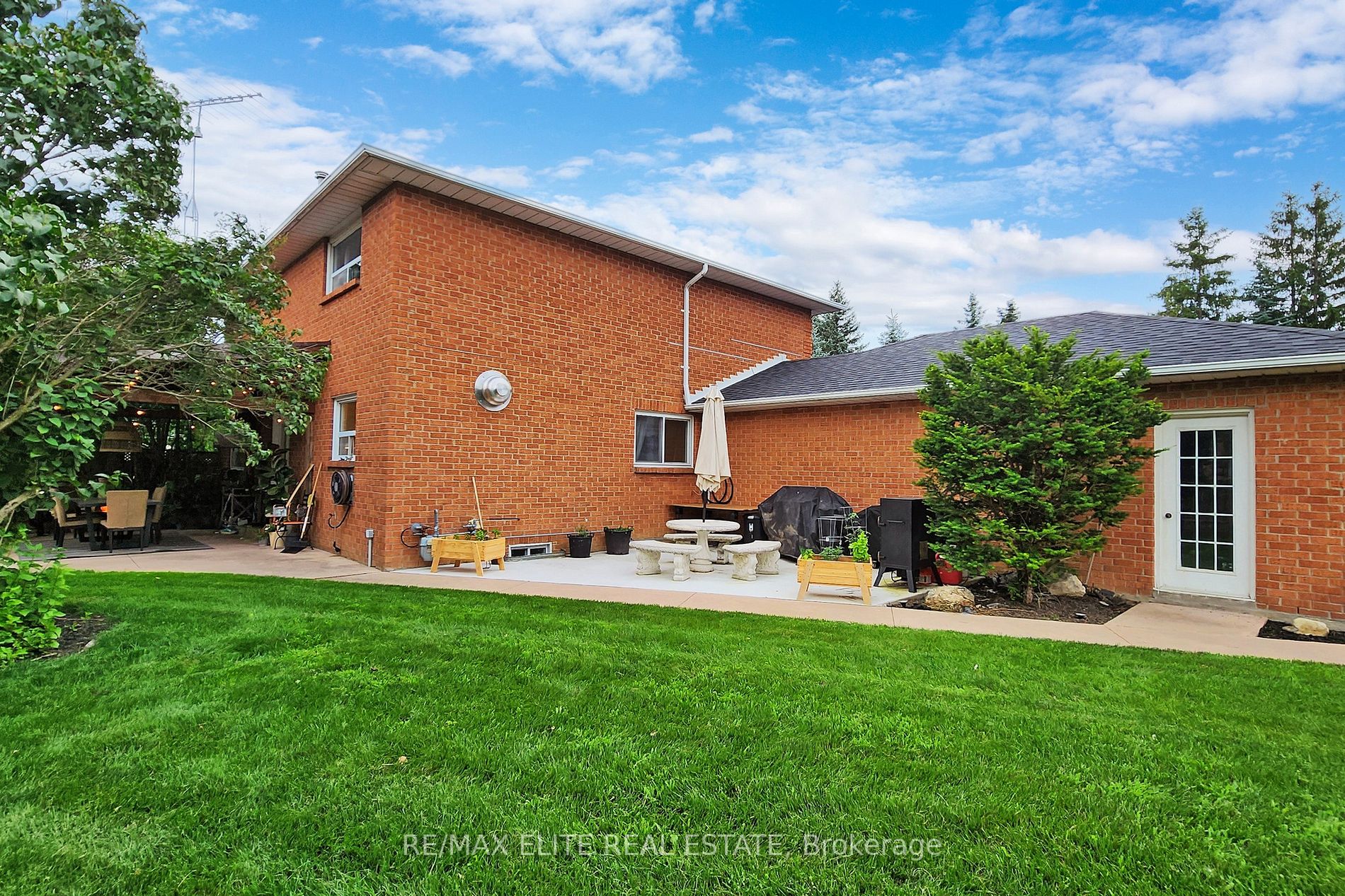 80 Findlay Ave