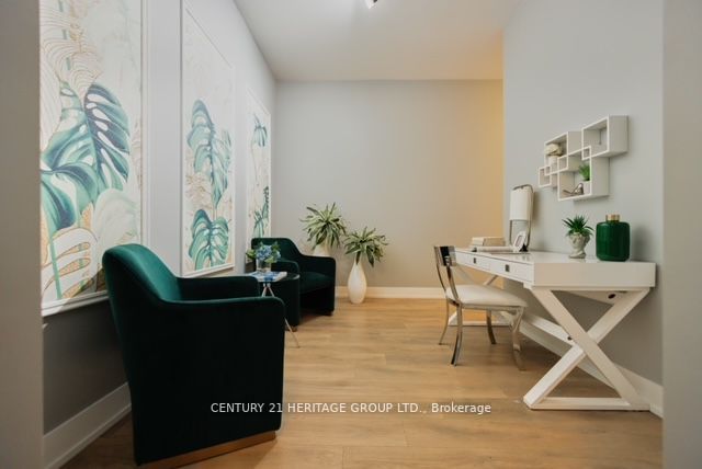 9471 Yonge Street, #213