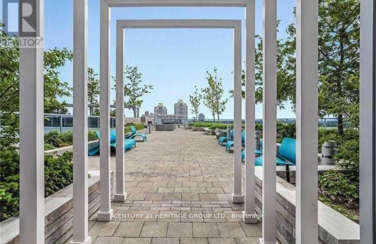 9471 Yonge Street, #213