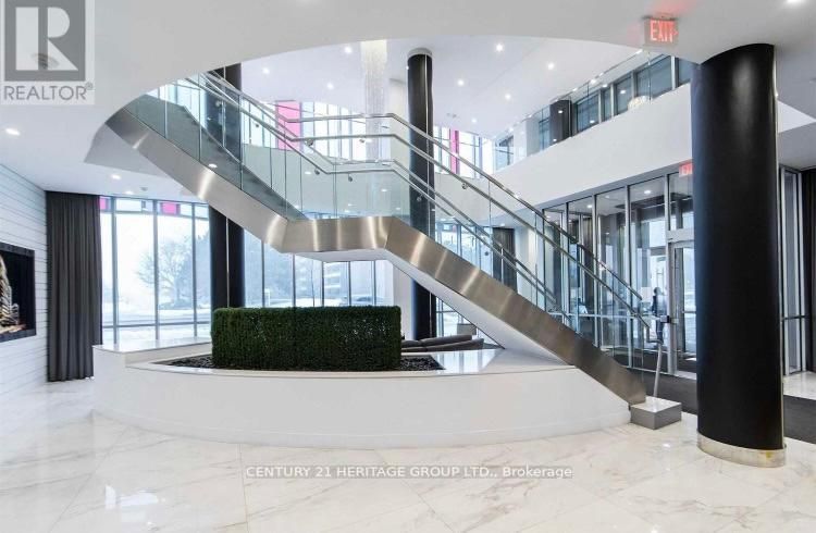 9471 Yonge Street, #213