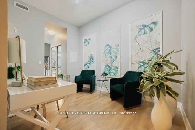 9471 Yonge Street, #213