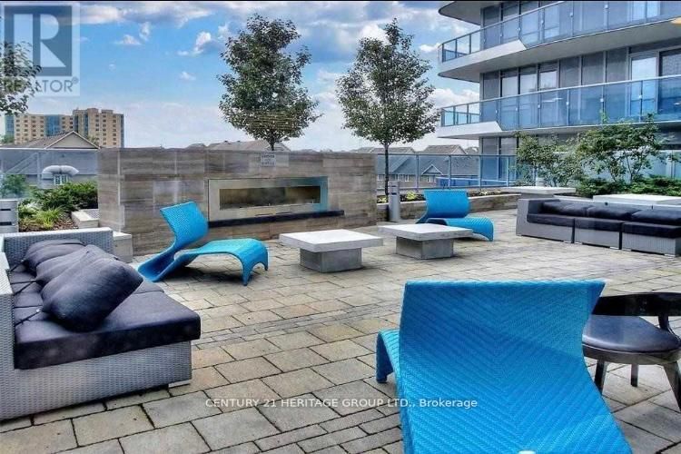 9471 Yonge Street, #213
