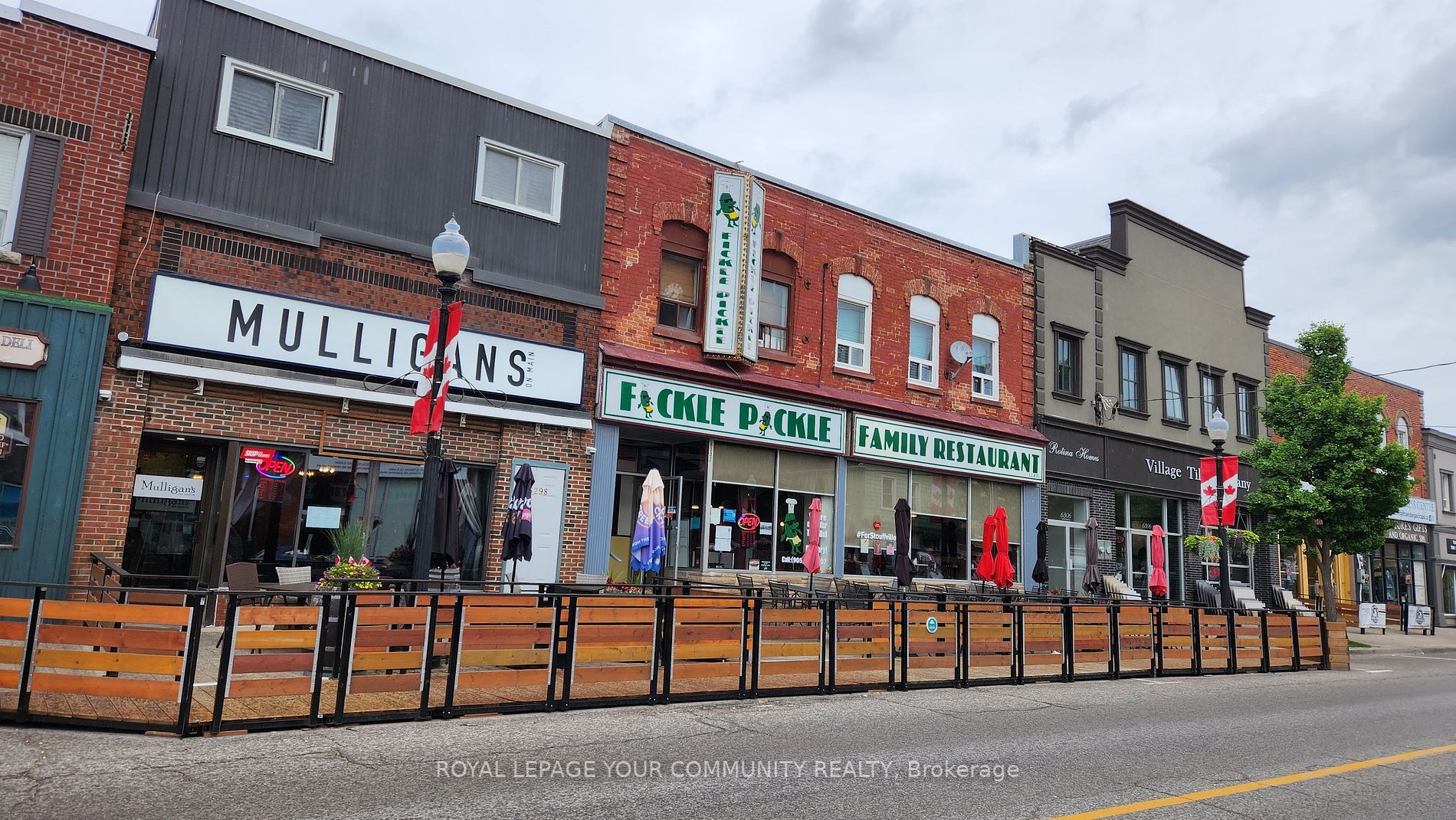 6302,04 Main St