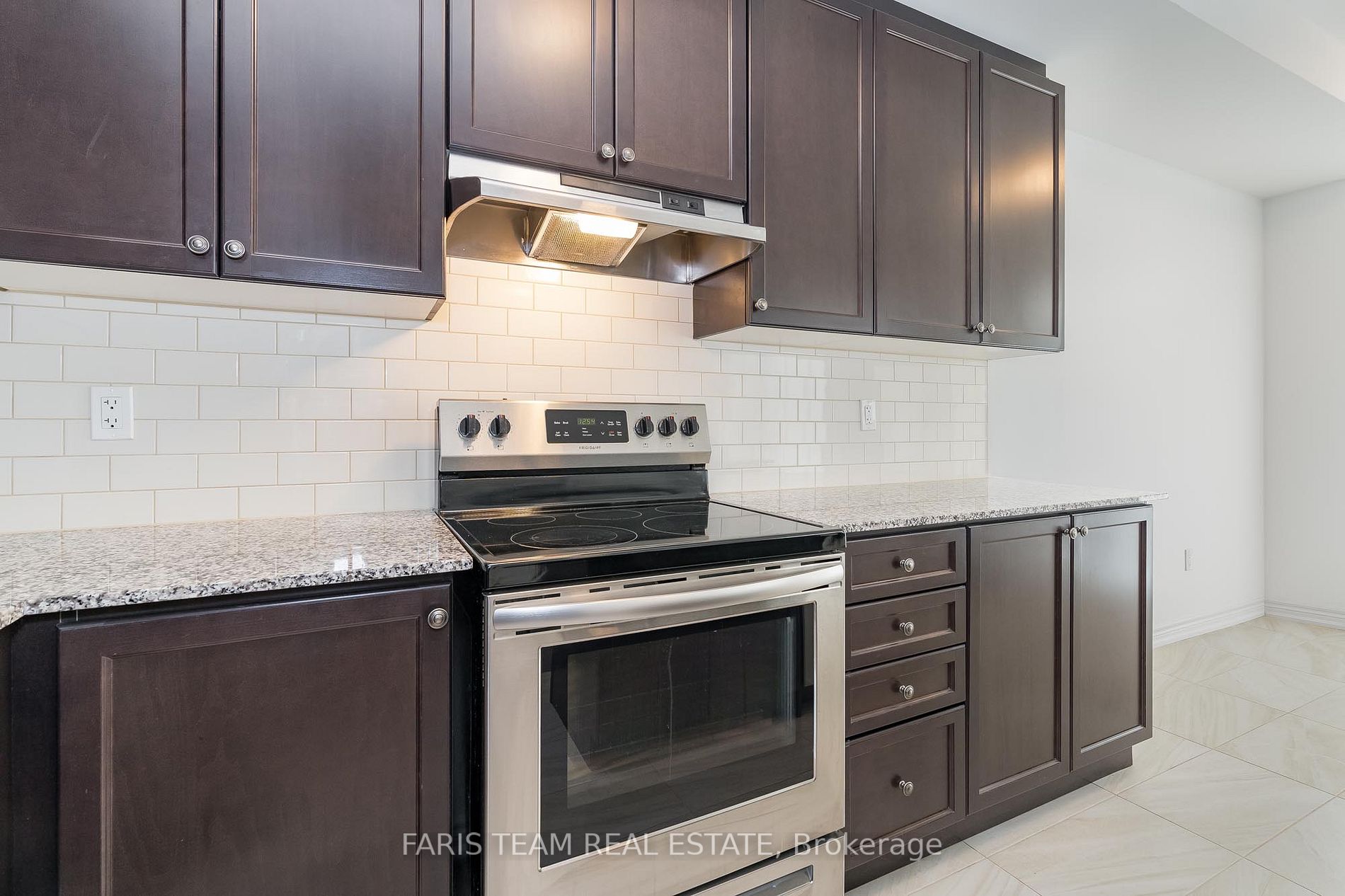 1956 Mcneil St