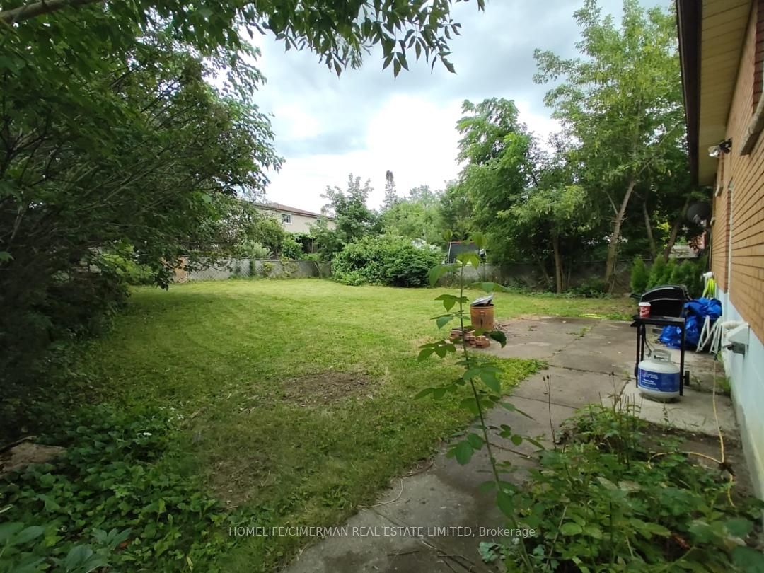 217 Maplegrove Ave