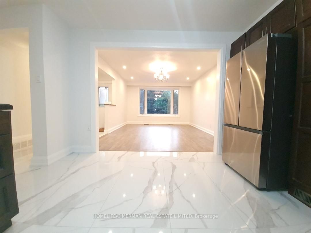 217 Maplegrove Ave