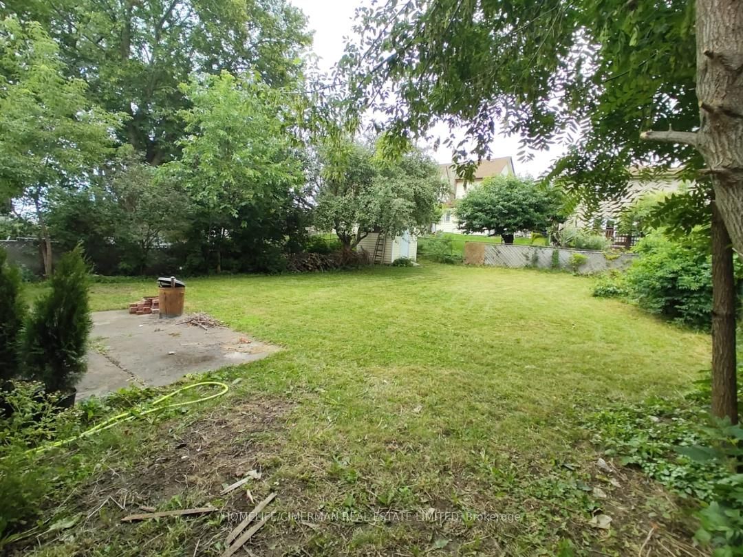 217 Maplegrove Ave