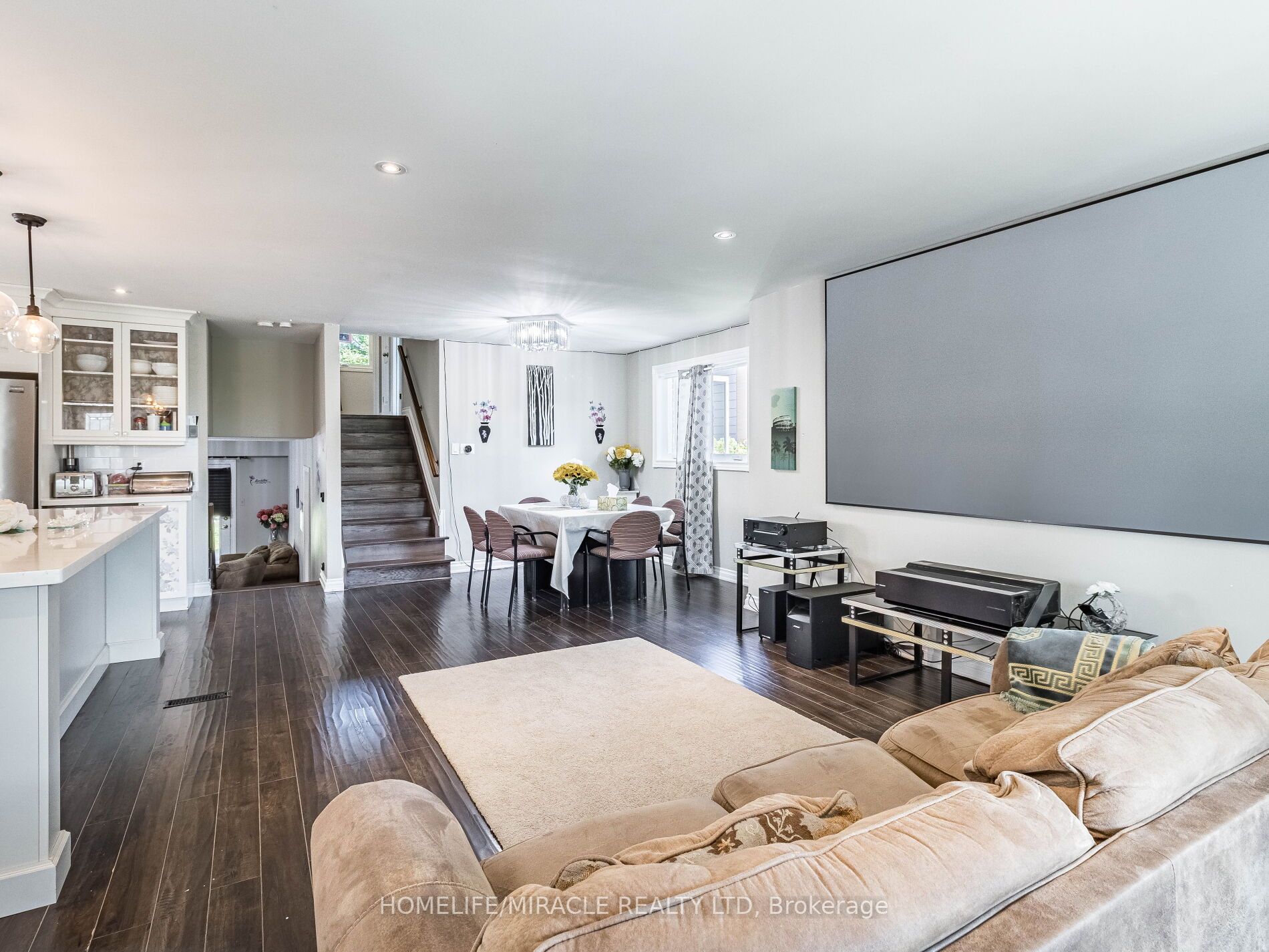 77 Lee Avenue