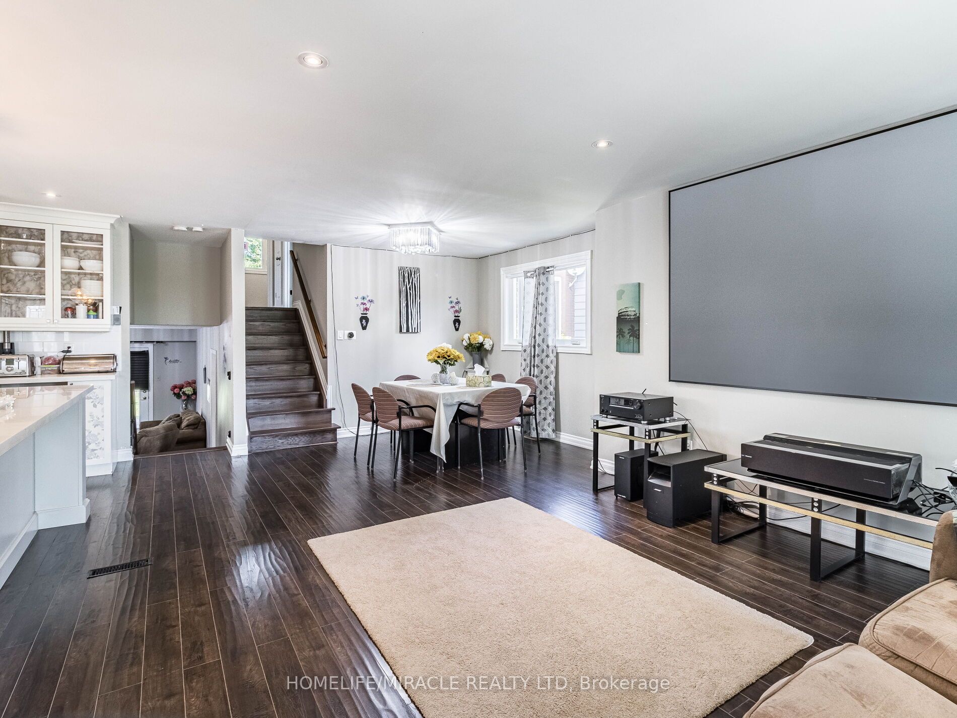 77 Lee Avenue