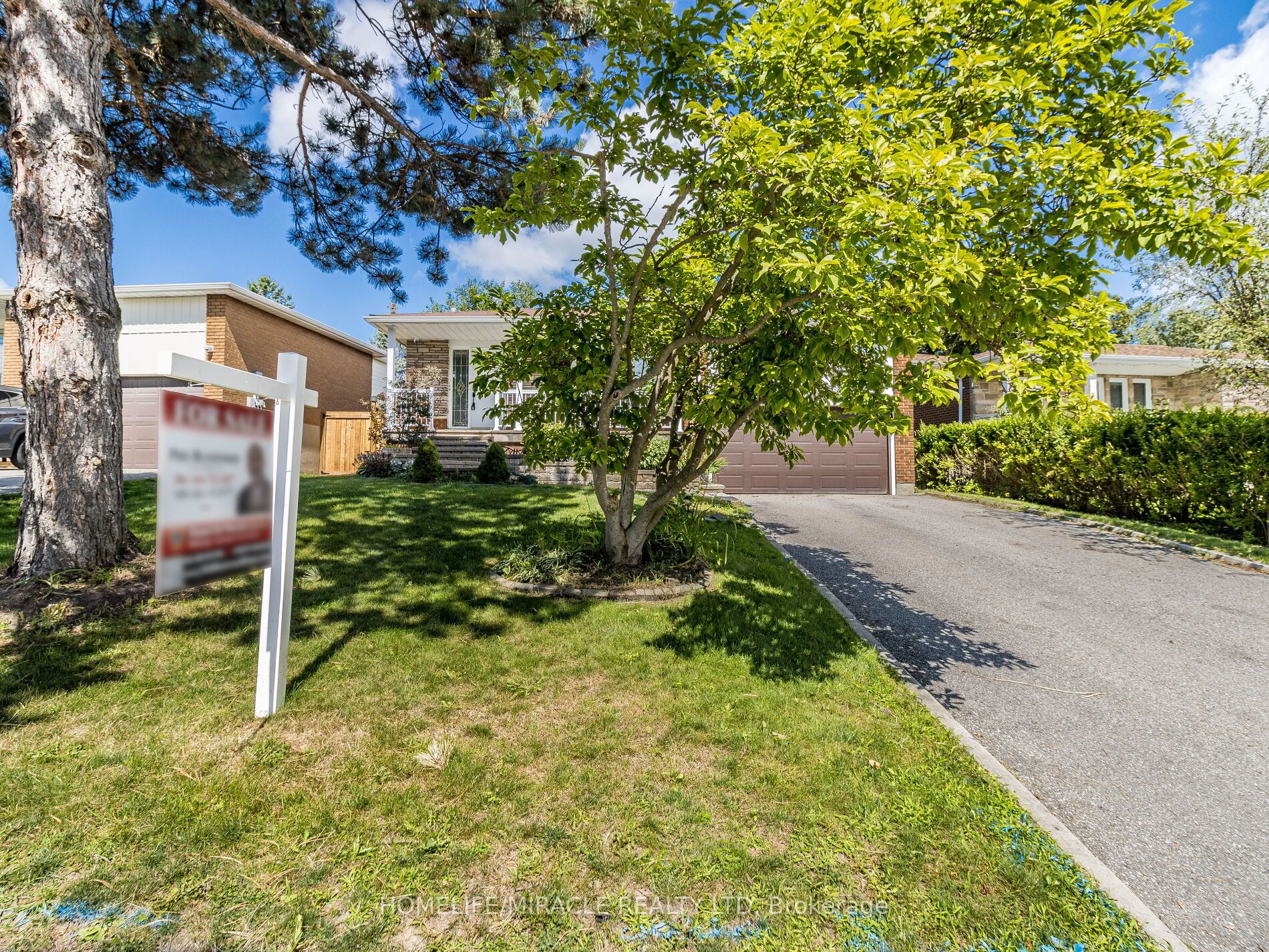 77 Lee Avenue
