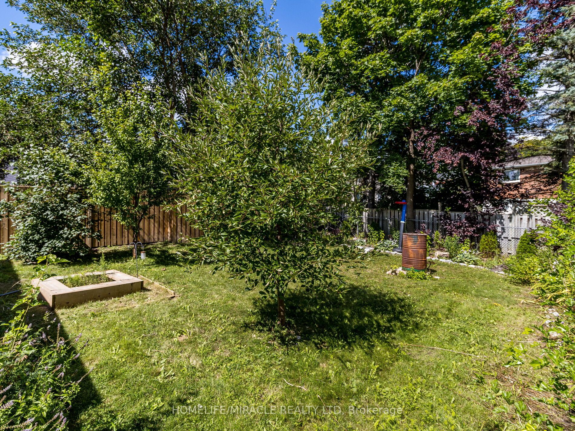 77 Lee Avenue