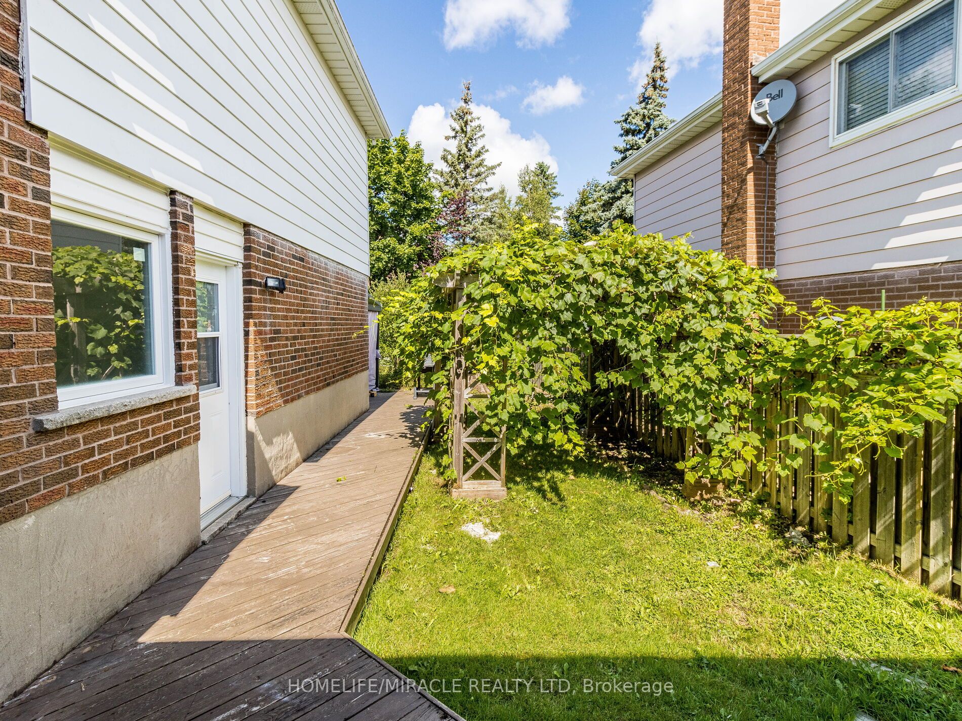 77 Lee Avenue