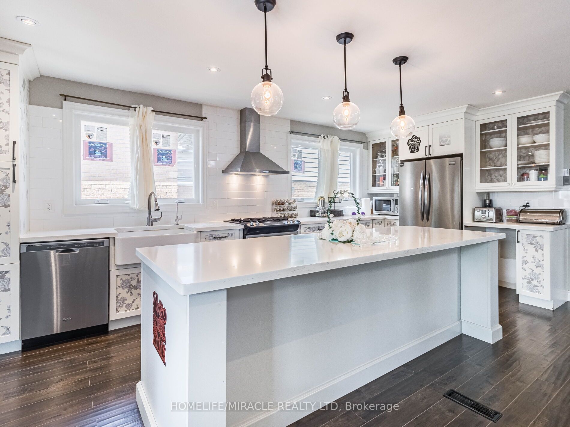 77 Lee Avenue