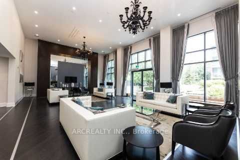 7608 Yonge Street #618