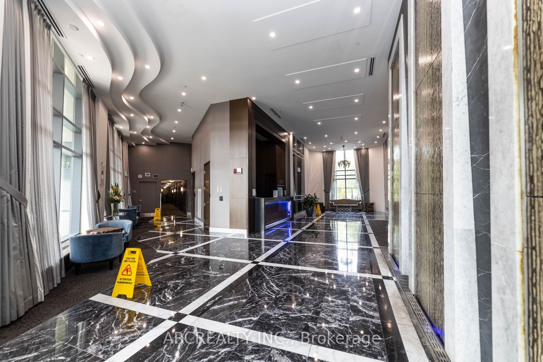 7608 Yonge Street #618