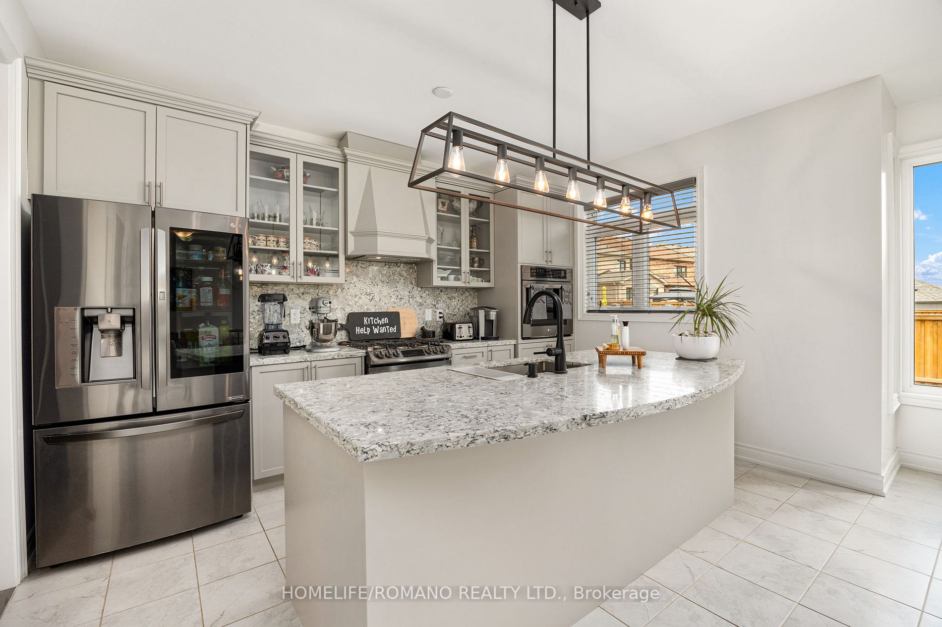833 Langford Blvd