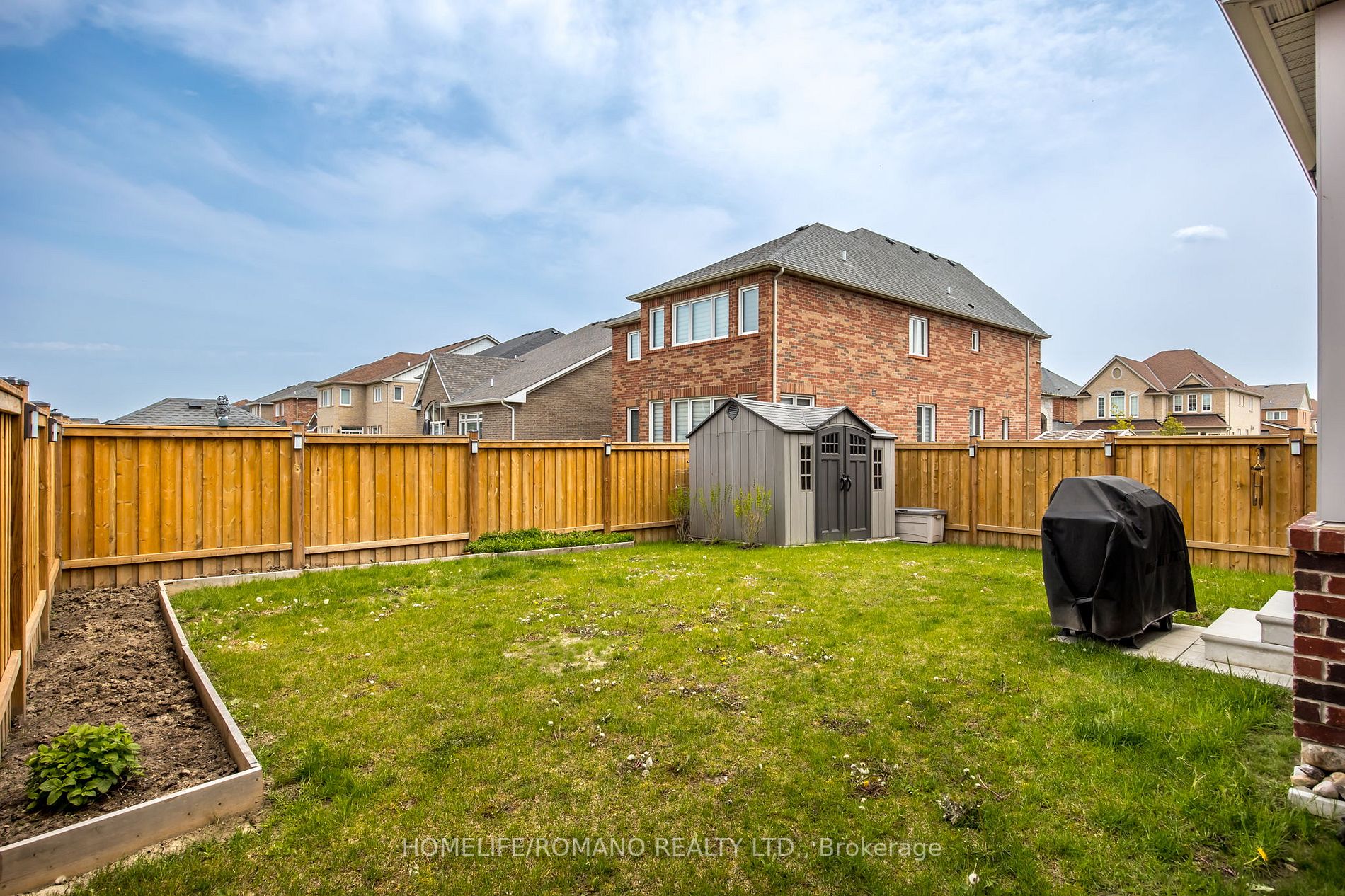833 Langford Blvd