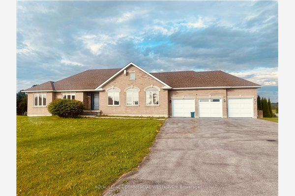 31 Bagshaw Cres, Uxbridge