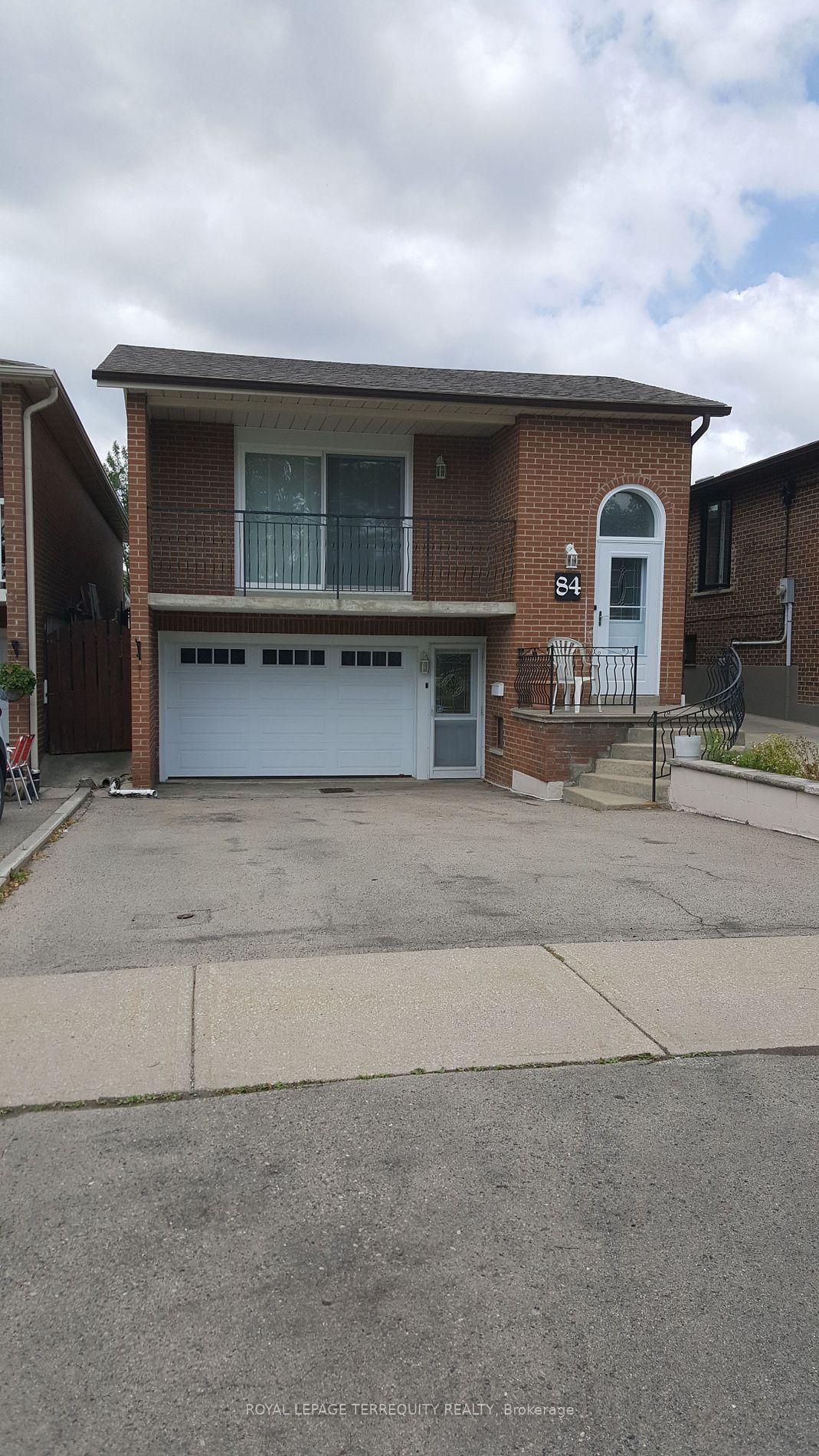 84 Aberdeen Ave