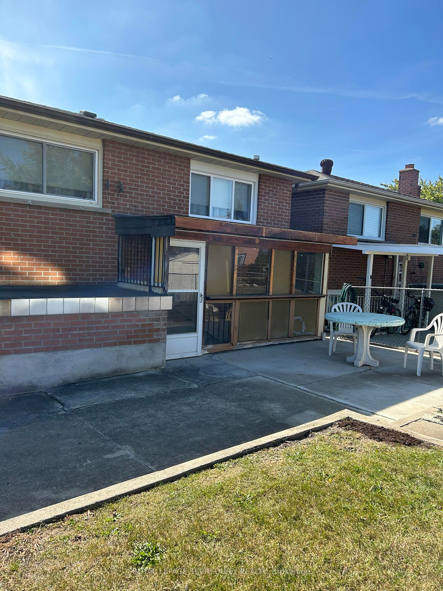 84 Aberdeen Ave