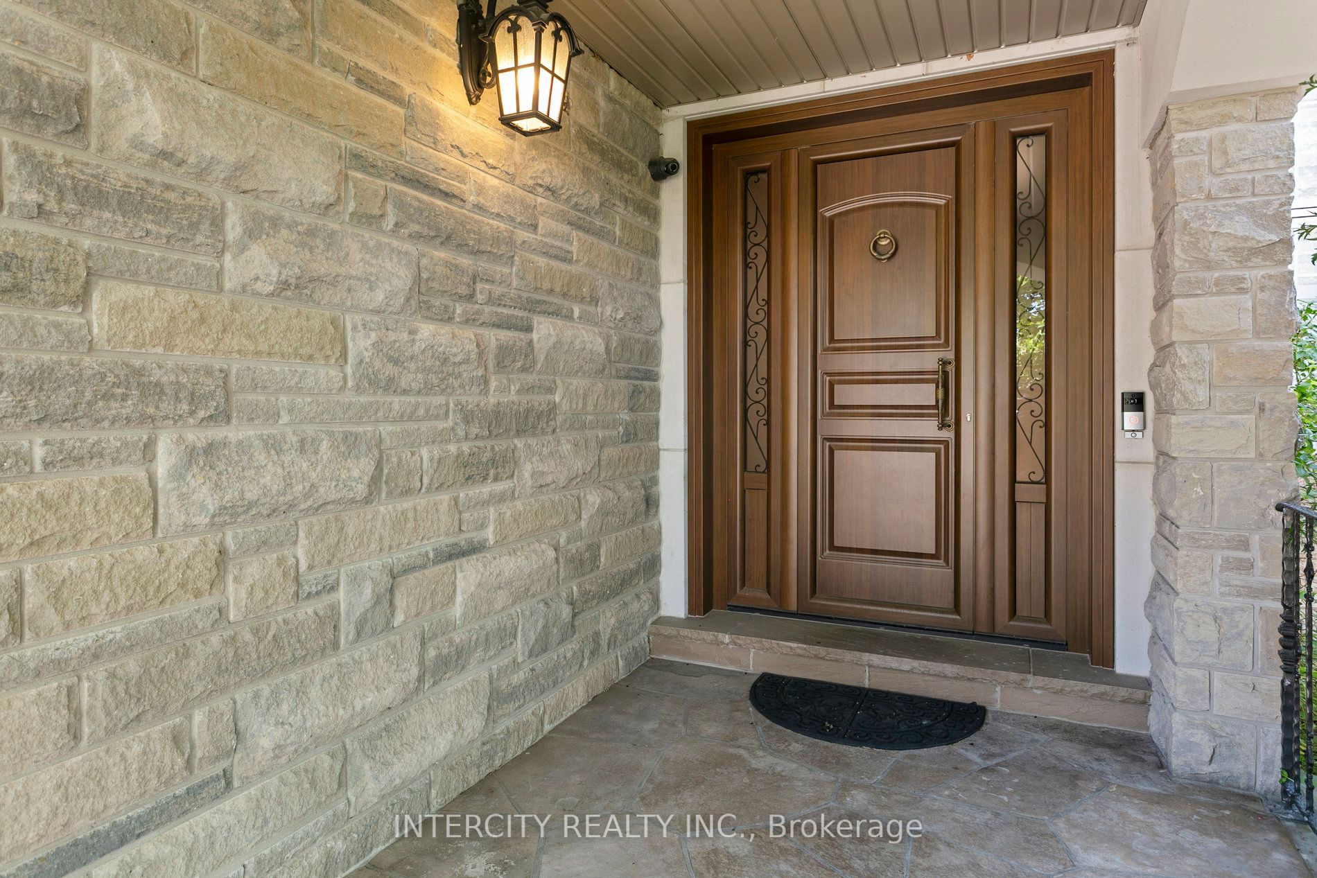 143 Monterey Rd
