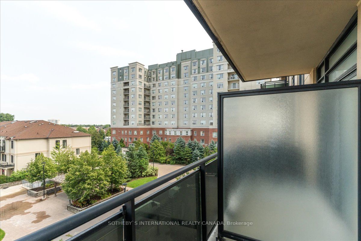 520 Steeles Ave, #514